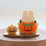 わくわくハロウィン！とうさぎさん（ハロウィンの台座とお人形セット）＊特集掲載　国産無垢材・天然木使用＊受注制作