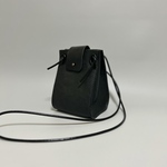 姫路レザー巾着ポシェット◆黒　スマホショルダー　携帯入れ　スマホポシェット　サコッシュ　ショルダーバック