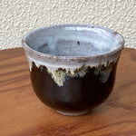 白にじみの湯呑み茶碗　　朝鮮唐津