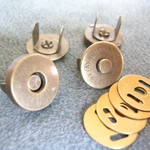 マグネットボタン　アンティークゴールド　１８ｍｍ　１０個セット