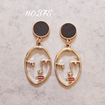 no.375 ブラック フェイス チャーム ピアス、イヤリング