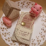 送料無料！４連キーケース♡　YUWAラベル柄レッド