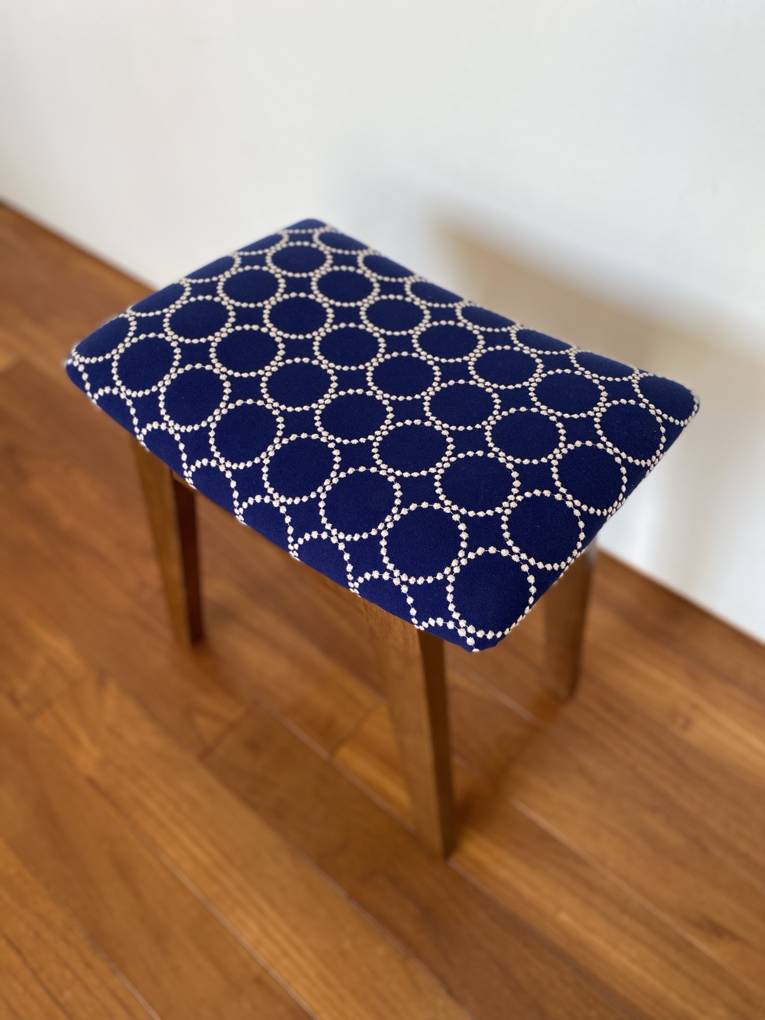 ミナペルホネン タンバリン dop ネイビー スツール チェア