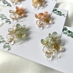 小さなお花のスクエアブーケピアス