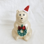 【11.22販売】サンタ帽子とタータンチェックリボンのクリスマスリース　しろくま貯金箱　カイボイスンモンキーミニに♡