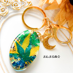 【紅葉狩り🍁】イエロー／グリーン／ブルー／紅葉／押し花／もみじ／本物のお花／バッグチャーム／キーホルダー／キラキラ／金箔ホログラム