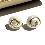 0662 90s VINTAGE EARRING  2カラー渦巻きデザインサークルイヤリング　アンティーク  クラシカル　フラワー　大ぶり　クリップナチュラル　シンプル　オケージョン
