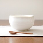艶やかな白い釉薬のボウル ＊ お抹茶やカフェオレ、スープなどにも