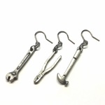 工具ピアス スパナ+ペンチ+ハンマー
