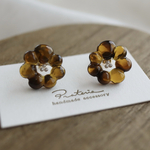 べっこう風お花のピアス(イヤリング)