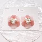 bijou flower レジンとスワロフスキーとパールのピアス/イヤリング ピンク