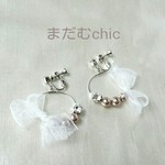 チュールリボンのキラキラフープイヤリング