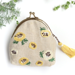 キイロアネモネ刺繍のがま口