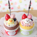 にこ&ぴよこのふわふわカップケーキ