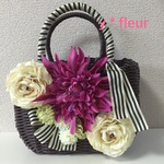 お花のかごバッグ　ピンクのダリア