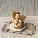 ミニチュアケーキ クリスマスシュークリームタワータルト