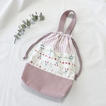 切替が可愛い🍒´-上履き袋 巾着袋型 🍒さくらんぼ  持ち手あり