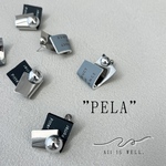 再販【 PELA. 】メタル　タグピアス　シック　モード　タグイヤリング　カジュアル　大人　かっこいい　きれいめ　個性的　シルバー　大ぶり　バイカラー　オールイズウェル