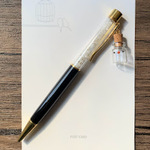 miniミニ羽入れ瓶付ボールペン Black1