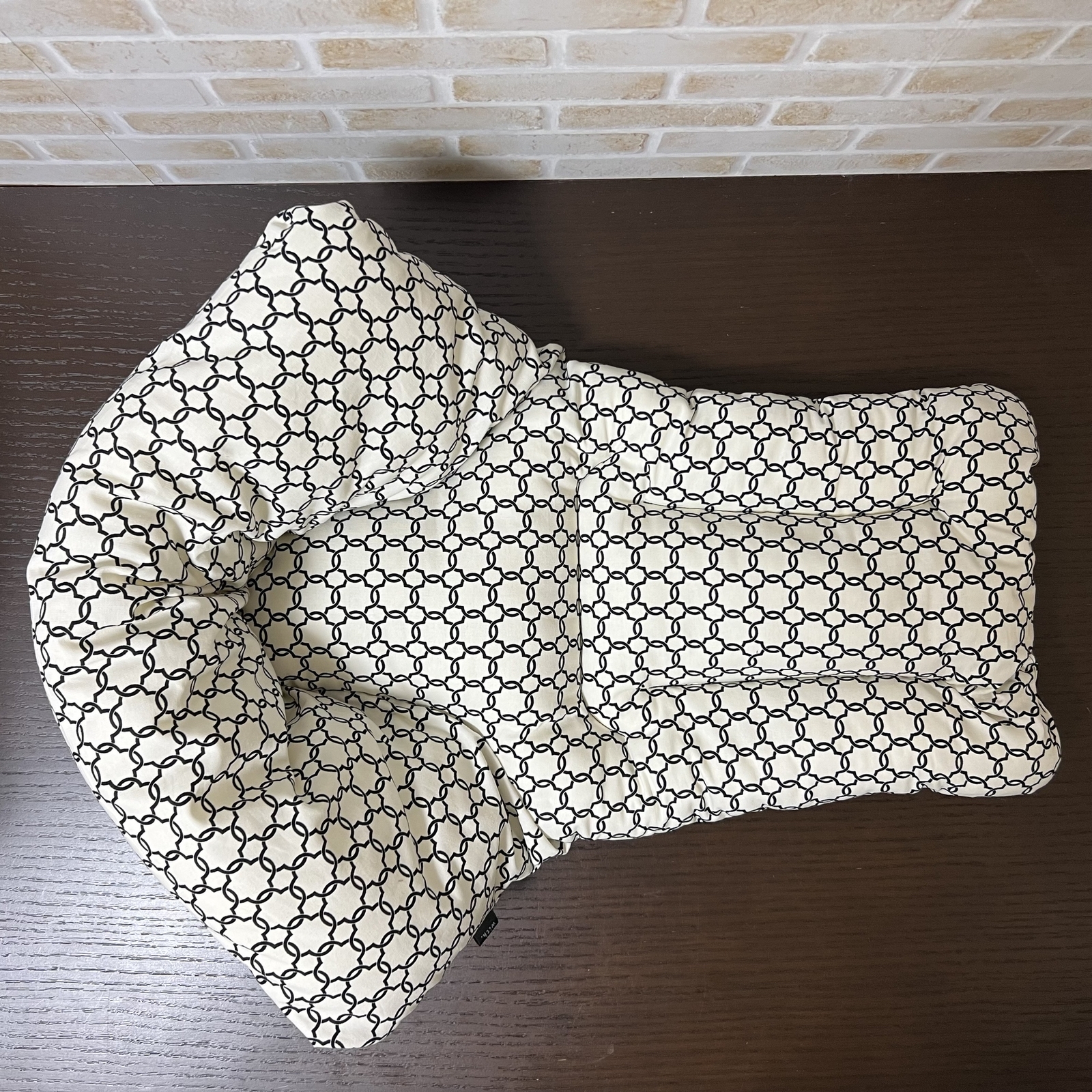 ペット用品　クロワッサン　ペットカート　敷きクッション　ハンドメイド Amazon.co.jp: nervousrhinos ペットカート クッション あごのせ