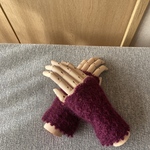 シルクモヘアのふんわりリストウオーマー