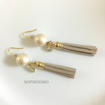 コットンパールのタッセルピアス