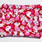 うさぎのお布団クッションハ－ト♡うさぎ柄＊赤＊大きさは、29×36センチです。
