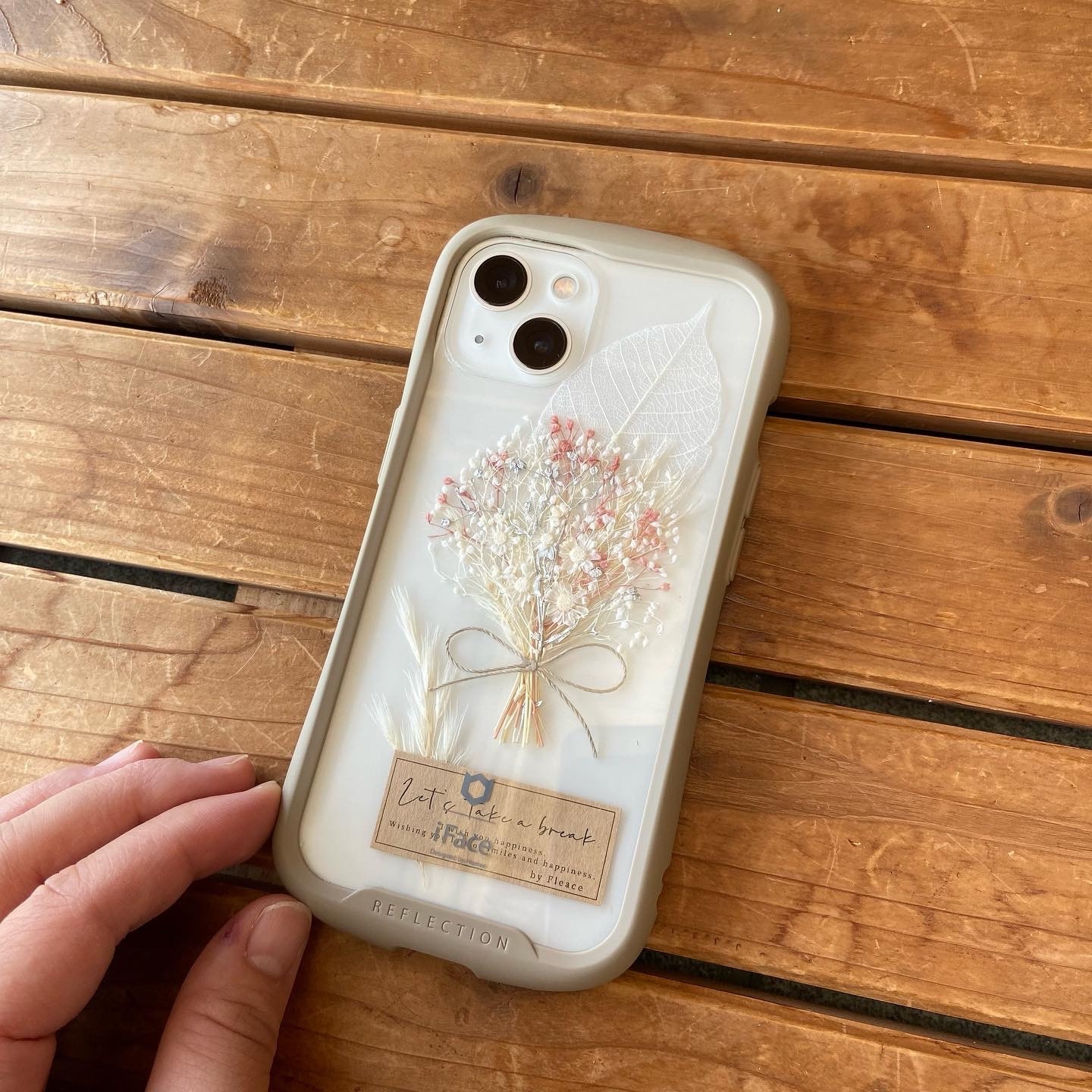 ピンクシルバーホワイト❁︎ スマホ かすみ草 ミニブーケ カード iface 