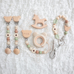 beige flower♡ Green mix♡  シューズクリップ　トイホルダー　歯固めホルダー　歯固め　マルチクリップ　ブランケットクリップ　出産祝い