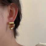 《gold》ひらひら重なる デザインピアス【P-859】