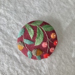 【hnyn4238さまオーダー品】リネンと刺繍のどんぐりブローチ