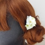 お花のパッチンピン ホワイト