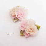 【№38】樹脂粘土　パーツ（2ｹ）ハンドメイド　アクセサリー素材　花　薔薇　ブーケ