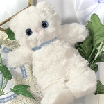 折れ耳ねこちゃんぬいぐるみ《オフホワイト》