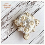Leaf (white)  〜Coup de Coeur 〜ビーズ刺繍ブローチ