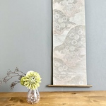 帯のタペストリー　淡いピンクに優しい秋　着物リメイク インテリア　掛け軸 　和室　Kimono Tapestry Kakejiku  ギフト　正月飾り　七五三　縁起物　古民家　和モダン　壁飾り
