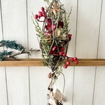 Hhanging Xmas arrange