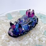 U864［おんぶ-ファシナーレ］宇宙を宿すガラスのウミウシ