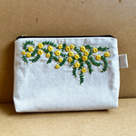 刺繍付きポーチ