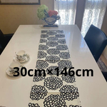 北欧風　テーブルランナー　白地にモノクロ　ダリア30cm×146cm 