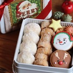 クリスマスのクッキー缶（S)