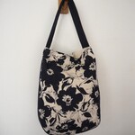 【特価　サンプル品】リネン&フラワー　モノトーン　ワンハンドルBAG　　紺　　