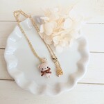 刺繍糸で編んだ＊ちびちびくまのネックレス あずきミルク