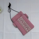 𖤣𖥧𖥣𖡡𖥧𖤣インド刺繍リボン　ヌビキルト　スマホポーチ　【くすみピンク〜ピンクホワイトリボン】