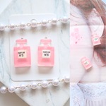 ピンク 香水瓶 No.5 ピアス シャネルストーン追加可能