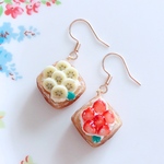 いちご＆バナナデニッシュピアス/イヤリング♡