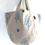 ▼ちょい持ちbag／大サイズ▼北欧テイスト／北欧の森と鳥(ナチュラル×ターコイズ)