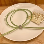 黄緑とゴールドの水引　と　金箔フレーク