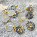 イニシャルキーホルダー