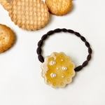 フリル クッキー  / キャラメル　＊ 陶器 ピアス /イヤリング